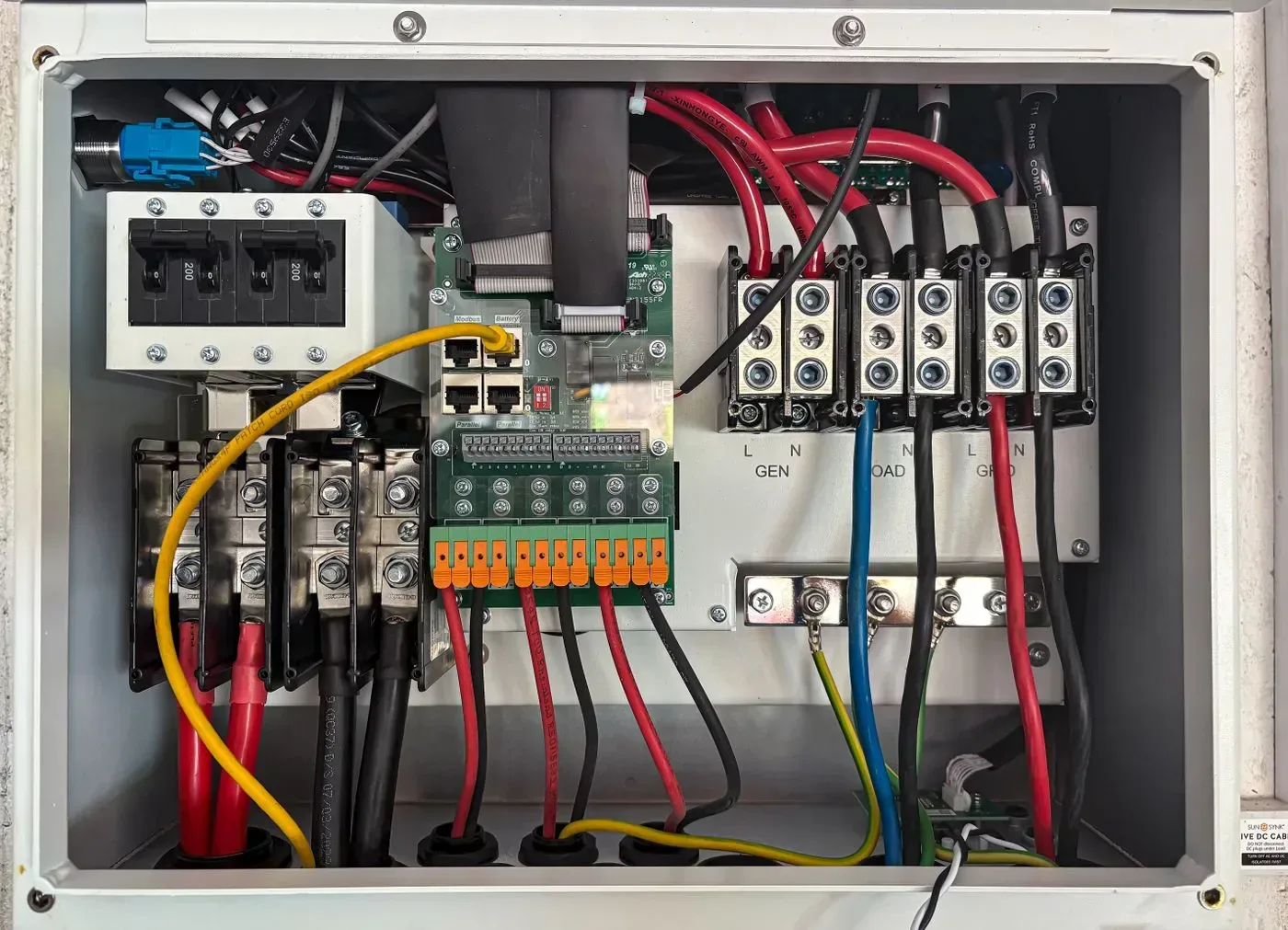 Électricien domotique raccordant un tableau connecté à Chilly-Mazarin (91380)